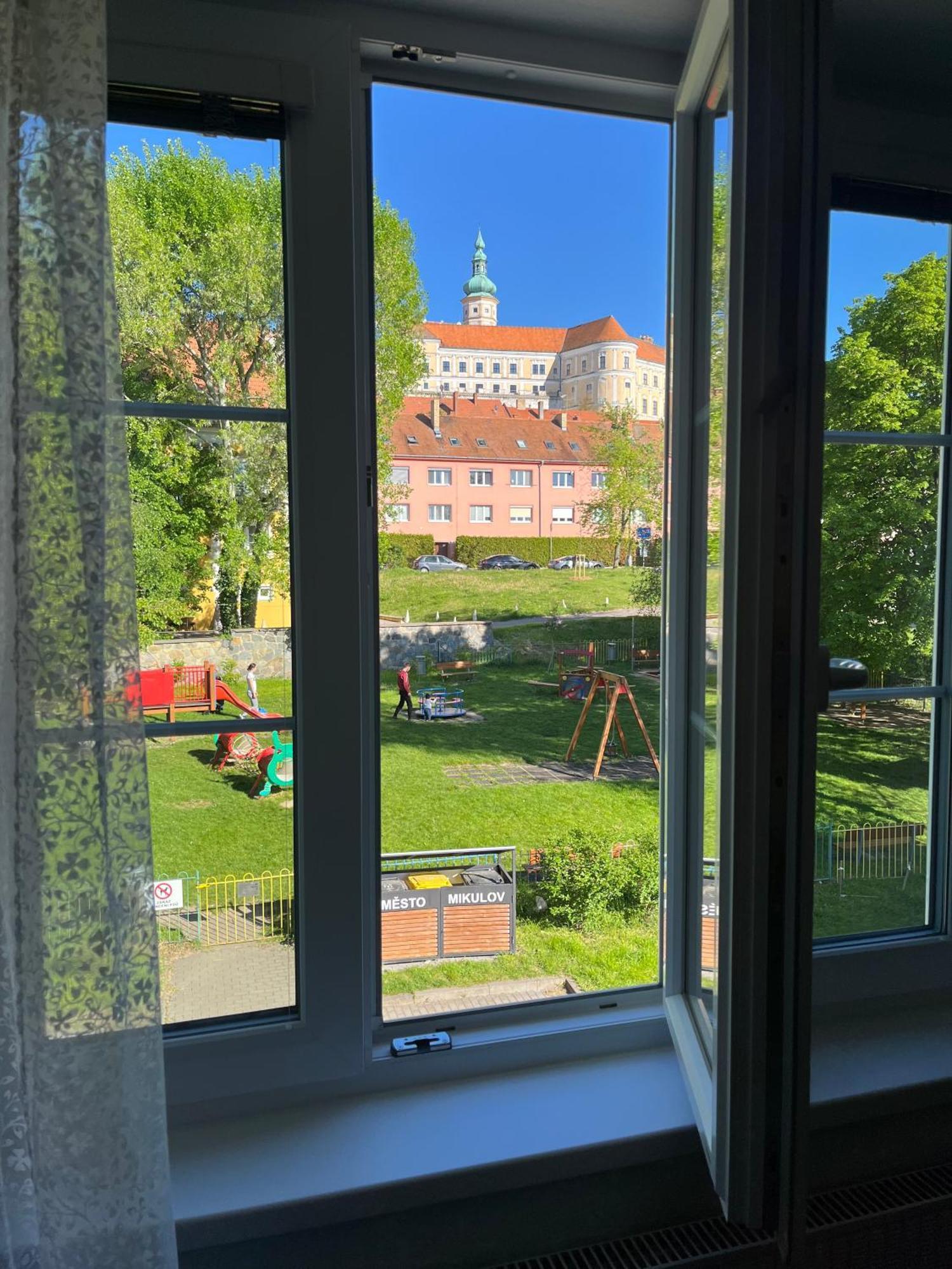 Chateau View Apartment Mikulov Esterno foto